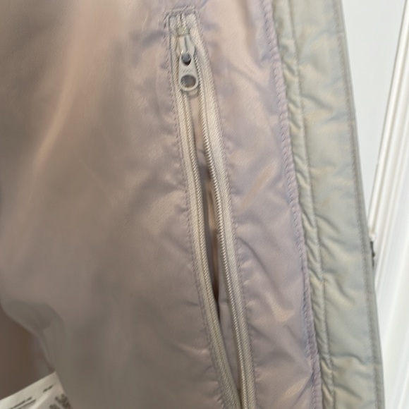 Women’s Columbia Ski Jacket - Picture 6 of 7